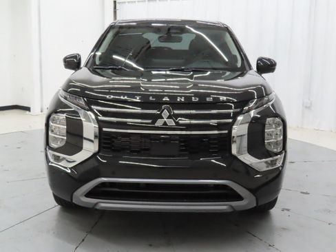 New 2026 Mitsubishi Outlander SE FWD image 9