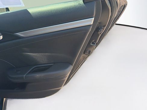 Used 2016 Honda Civic EX-L image 30