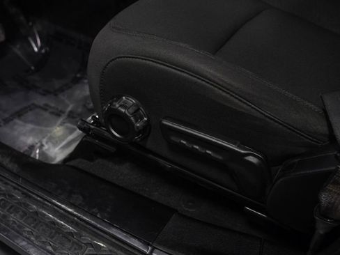 Used 2023 Jeep Gladiator Willys image 35