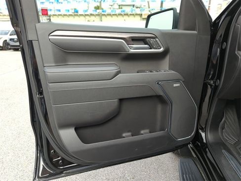 Used 2025 Chevrolet Silverado 1500 LTZ image 17