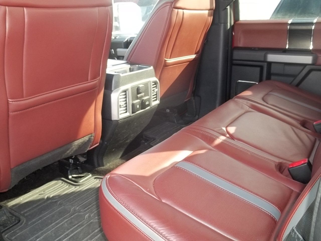 Used 2018 Ford F150 Platinum w/ Equipment Group 701A Luxury AWD/4WD image 14