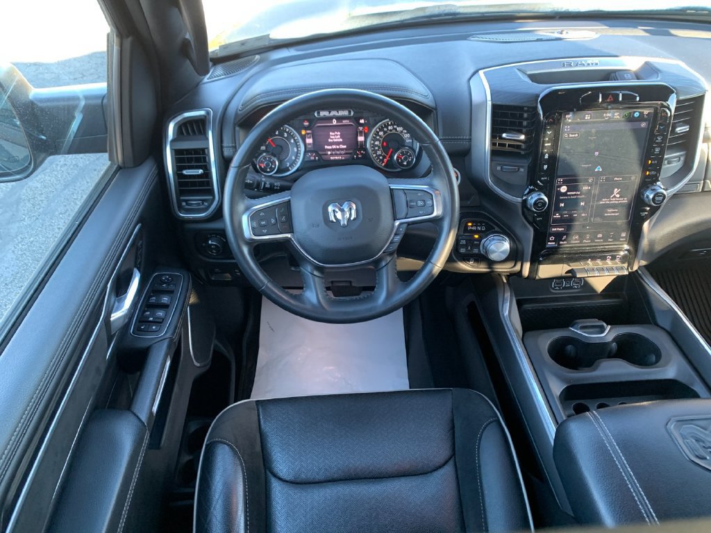 Used 2023 RAM 1500 Laramie AWD/4WD image 17