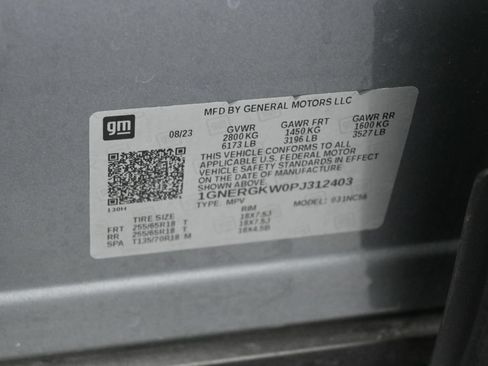 Used 2023 Chevrolet Traverse LT FWD image 17