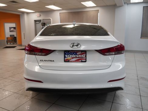 Used 2018 Hyundai Elantra SEL w/ Cargo Package image 12