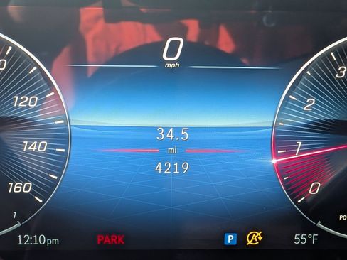 Certified 2025 Mercedes-Benz GLA 250 4MATIC image 19