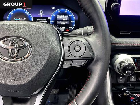 Used 2024 Toyota RAV4 XSE AWD/4WD image 25