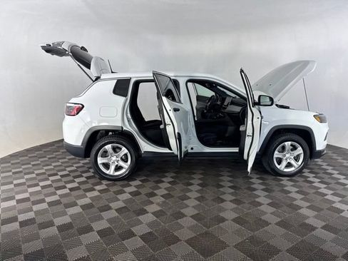 Used 2023 Jeep Compass Sport AWD/4WD image 13