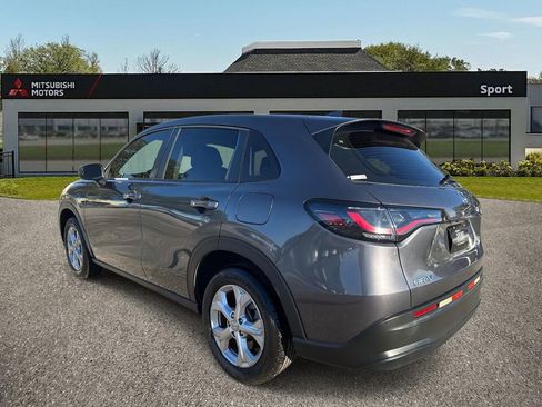Used 2023 Honda HR-V LX image 6