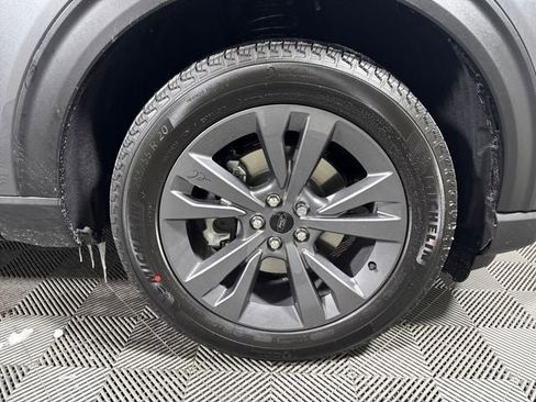 New 2026 Ford Explorer Active w/ Active Comfort Package image 11