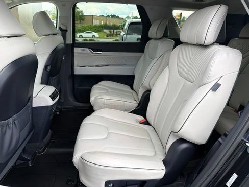 Used 2025 Hyundai Palisade Calligraphy AWD/4WD image 28