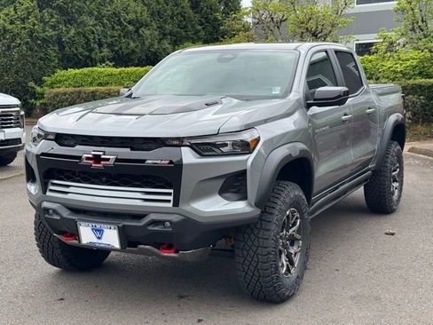 New 2026 Chevrolet Colorado ZR2 w/ Technology Package AWD/4WD image 3