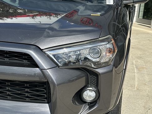 Used 2014 Toyota 4Runner SR5 Premium w/ Convenience Package AWD/4WD image 11