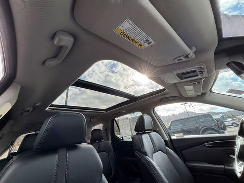 Used 2023 Honda Pilot Touring image 29