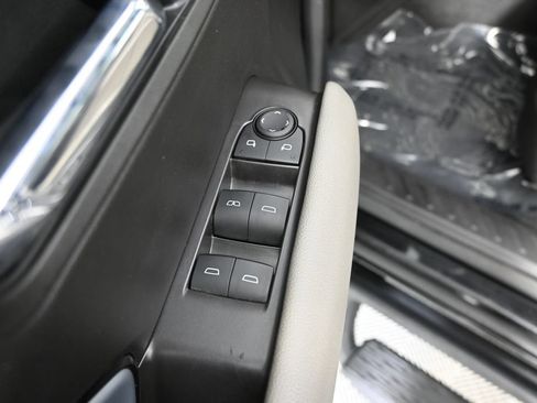 Used 2025 Chevrolet Colorado ZR2 AWD/4WD image 18