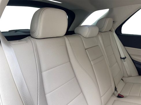 Used 2022 Mercedes-Benz GLE 350 4MATIC image 39