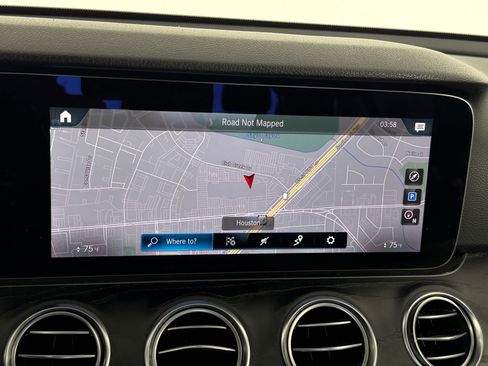 Used 2021 Mercedes-Benz E 350 Sedan image 26