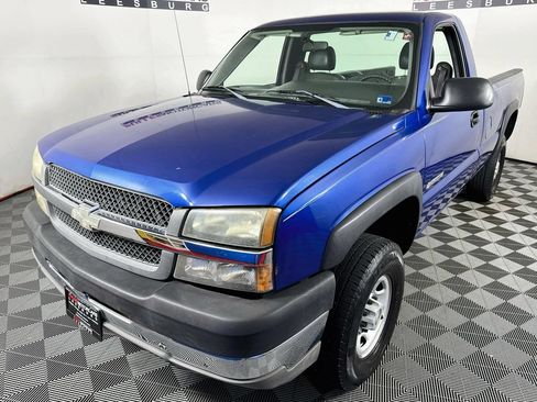 Used 2004 Chevrolet Silverado 2500 W/T RWD image 3