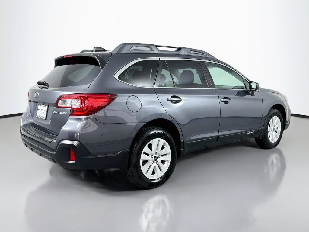 Used 2018 Subaru Outback 2.5i Premium w/ Popular Package #1 AWD/4WD image 7