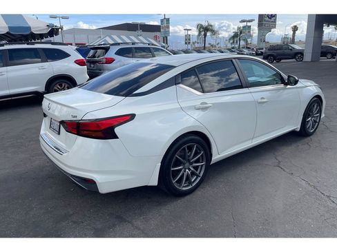 Used 2019 Nissan Altima 2.5 SR w/ SR Premium Package FWD image 5