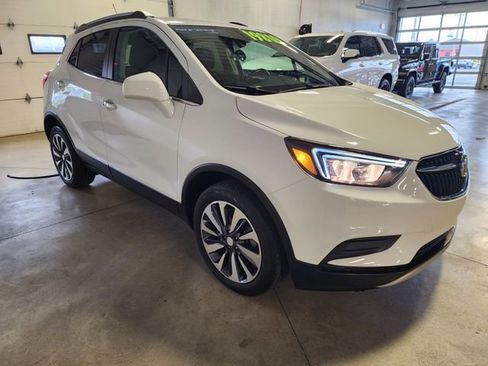 Used 2022 Buick Encore Preferred w/ Safety Package FWD image 6