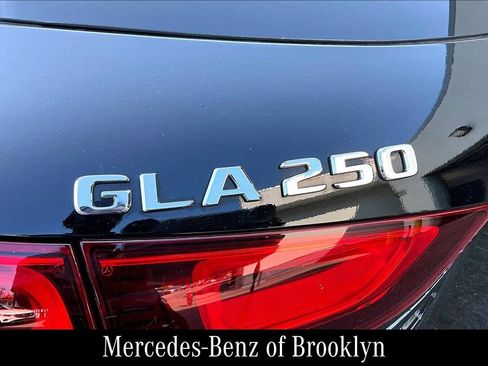 Certified 2023 Mercedes-Benz GLA 250 4MATIC image 34