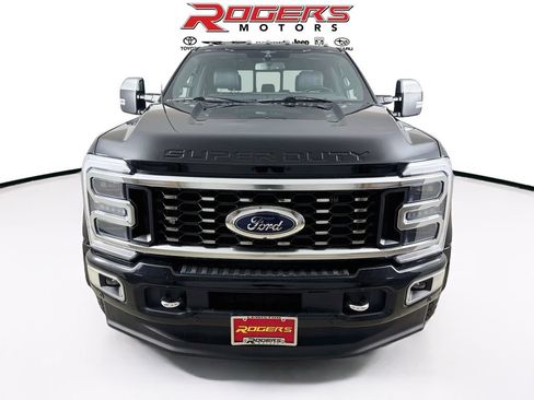 Used 2023 Ford F450 Platinum w/ Camper Package AWD/4WD image 7