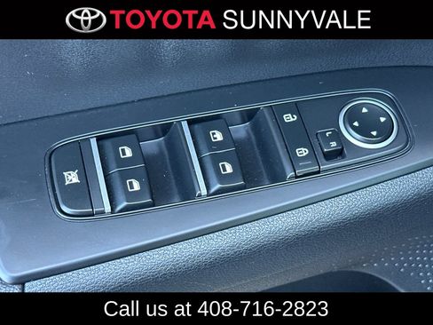 Used 2024 Kia Forte LXS FWD image 17