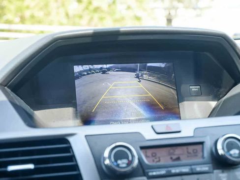 Used 2017 Honda Odyssey SE image 26