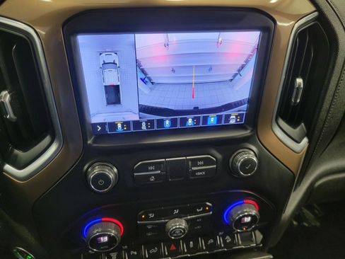 Used 2021 Chevrolet Silverado 2500 High Country w/ Z71 Off-Road Package image 14