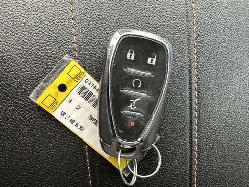 Used 2019 Chevrolet Traverse LT AWD/4WD image 33