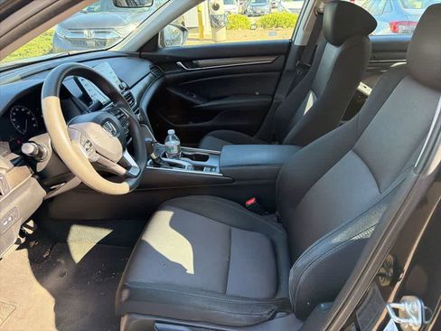 Used 2019 Honda Accord LX image 21