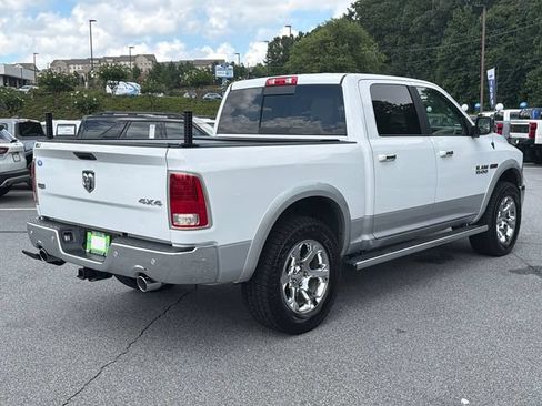 Used 2018 RAM 1500 Laramie w/ Convenience Group AWD/4WD image 8