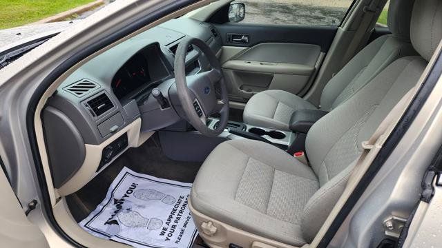 Used 2010 Ford Fusion SE FWD image 13