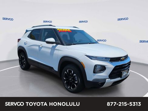 Used 2022 Chevrolet TrailBlazer LT w/ Convenience Package AWD/4WD image 1
