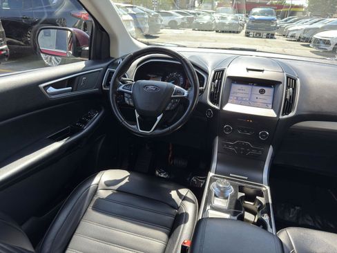 Used 2019 Ford Edge SEL w/ Equipment Group 201A AWD/4WD image 30