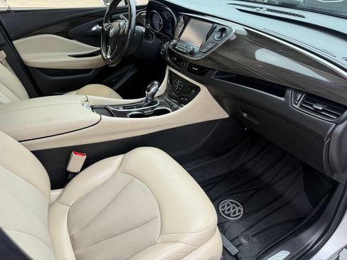 Used 2019 Buick Envision Preferred FWD image 11