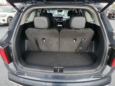Used 2023 Kia Sorento SX image 29
