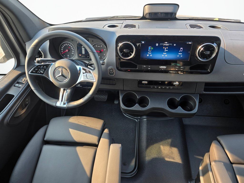 New 2026 Mercedes-Benz Sprinter 2500 image 21