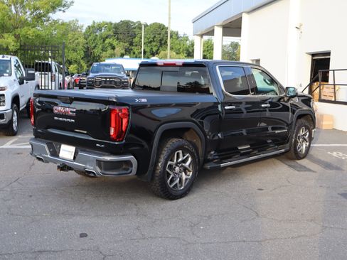 Used 2024 GMC Sierra 1500 SLT w/ SLT Premium Package AWD/4WD image 10