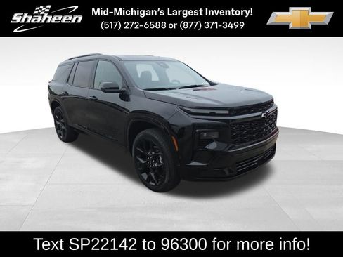 Used 2025 Chevrolet Traverse RS w/ LPO, Floor Liner Package AWD/4WD image 1