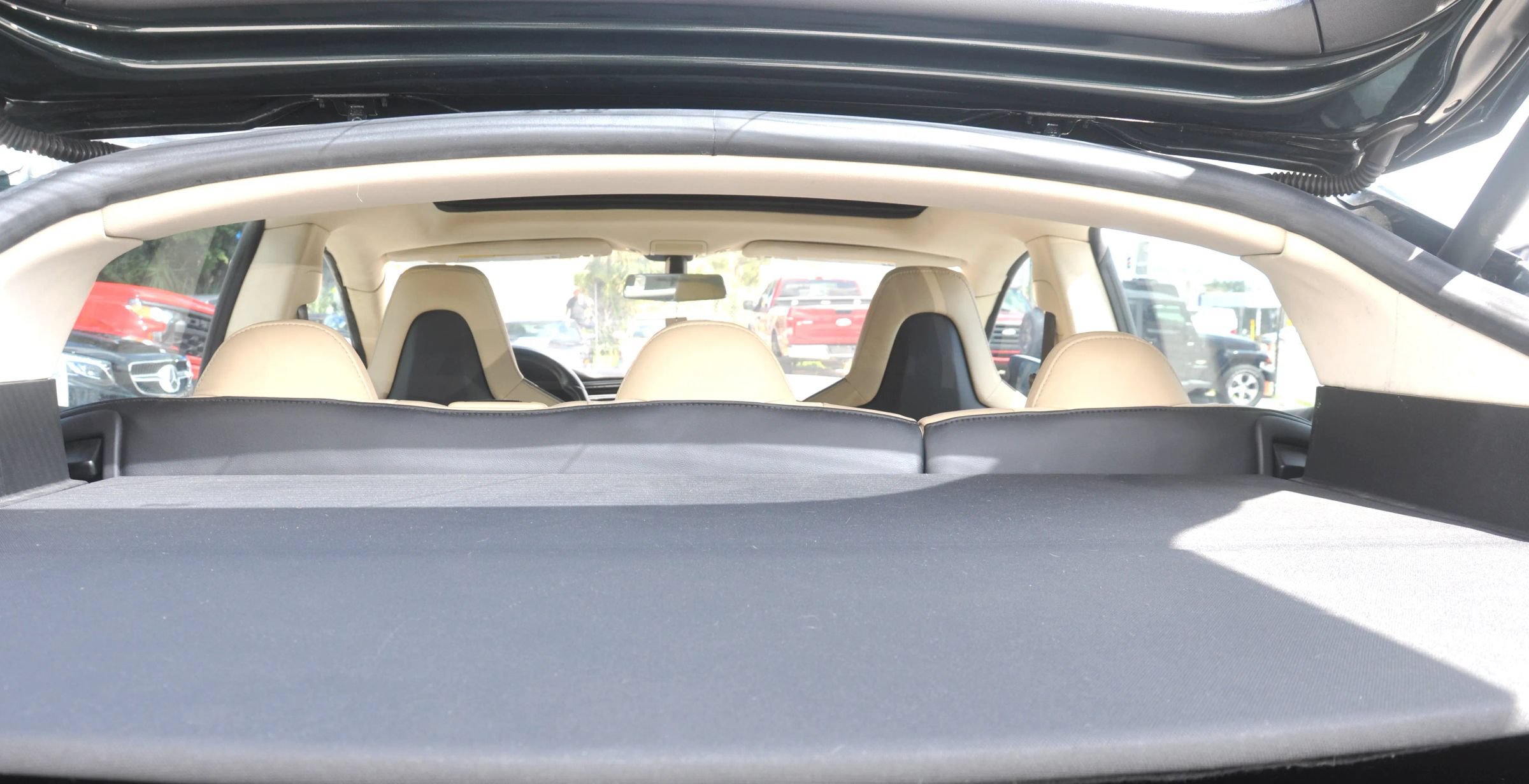 Used 2014 Tesla Model S 85 RWD image 12