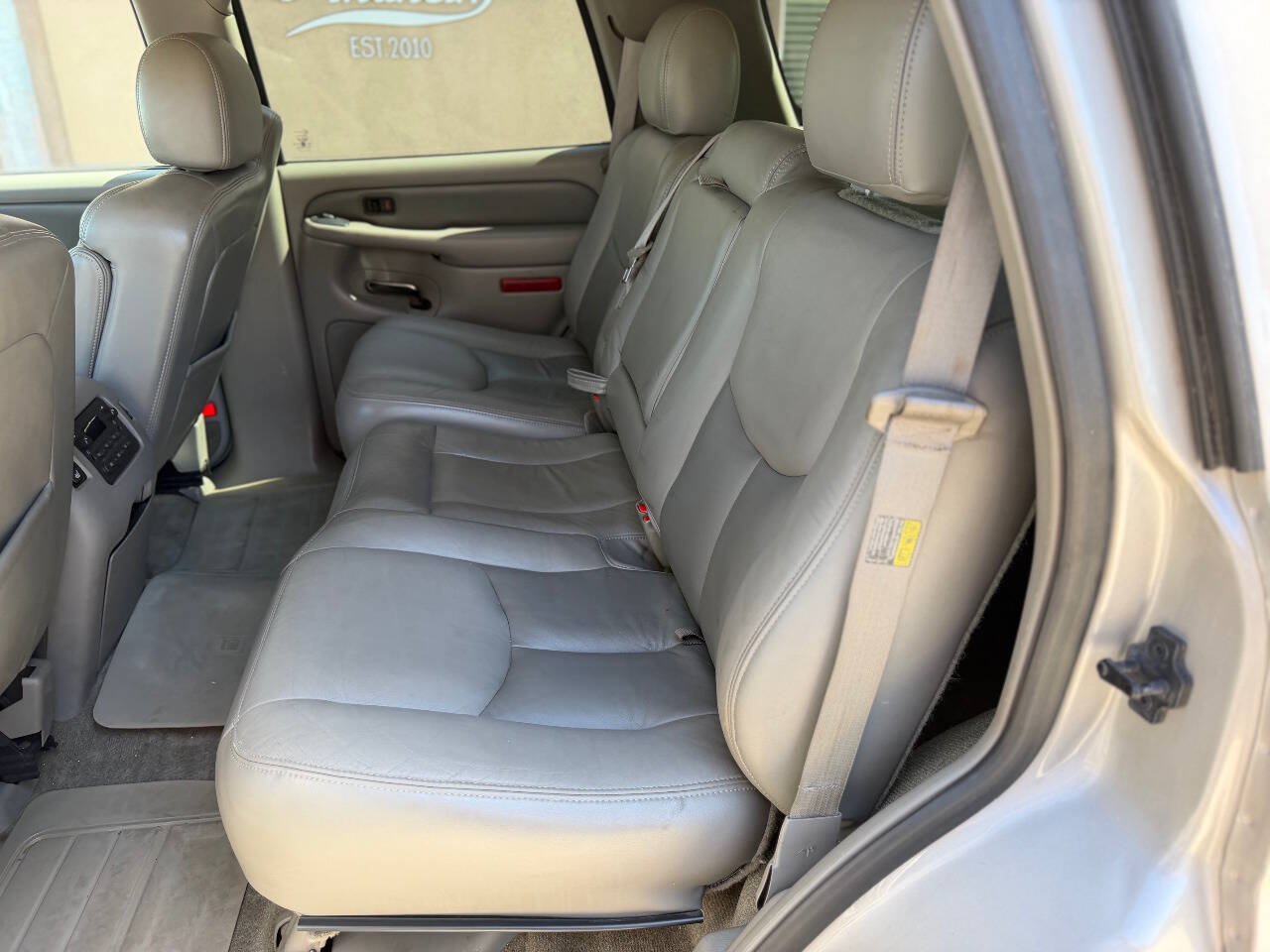 Used 2004 GMC Yukon Denali AWD/4WD image 14