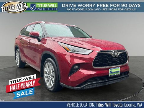 Used 2020 Toyota Highlander Limited AWD/4WD image 1