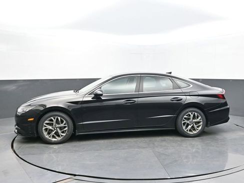 Used 2022 Hyundai Sonata SEL image 2