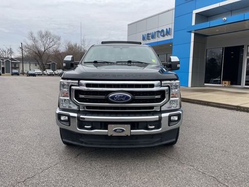 Used 2020 Ford F350 Lariat w/ Lariat Ultimate Package image 3