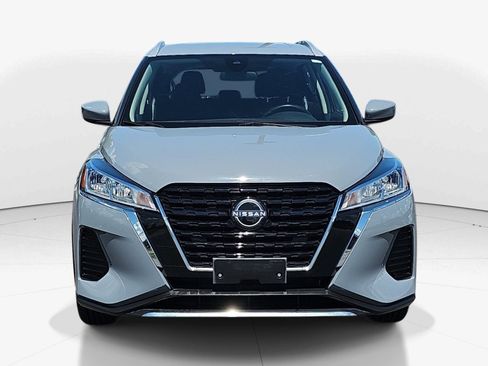 Used 2023 Nissan Kicks SV FWD image 9