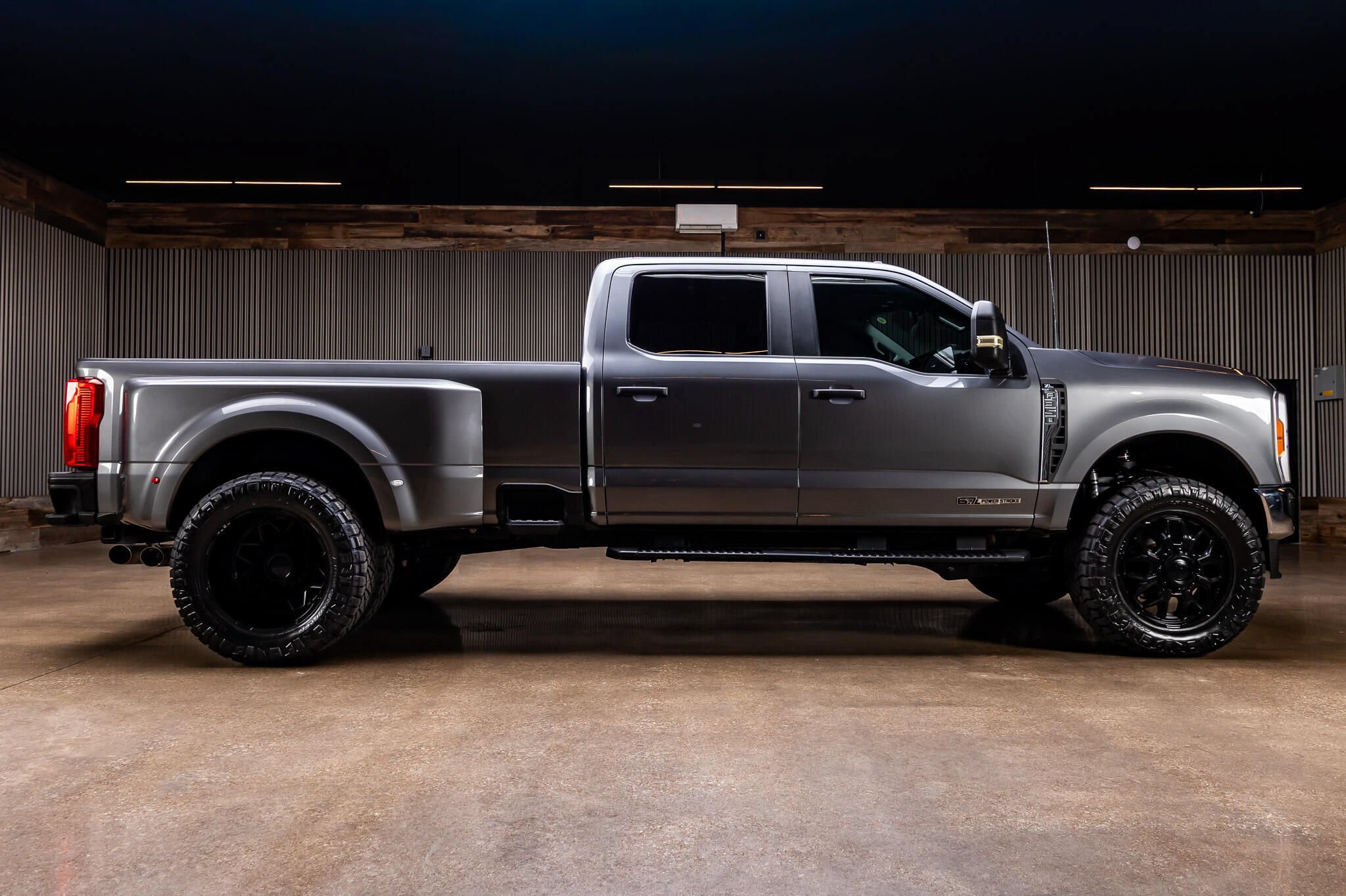Used 2023 Ford F350 XL AWD/4WD image 11