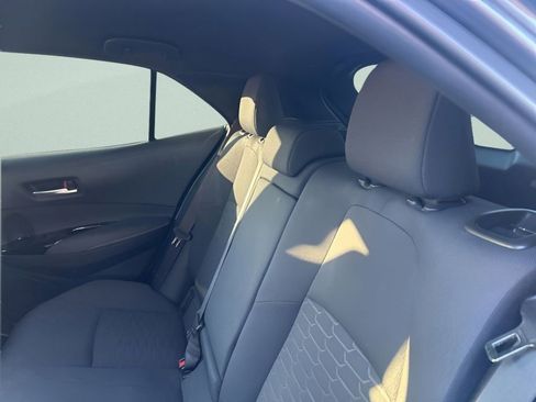 Used 2025 Toyota Corolla SE image 18