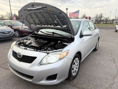 Used 2010 Toyota Corolla LE image 19