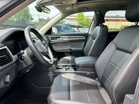 Used 2023 Volkswagen Atlas SEL AWD/4WD image 10